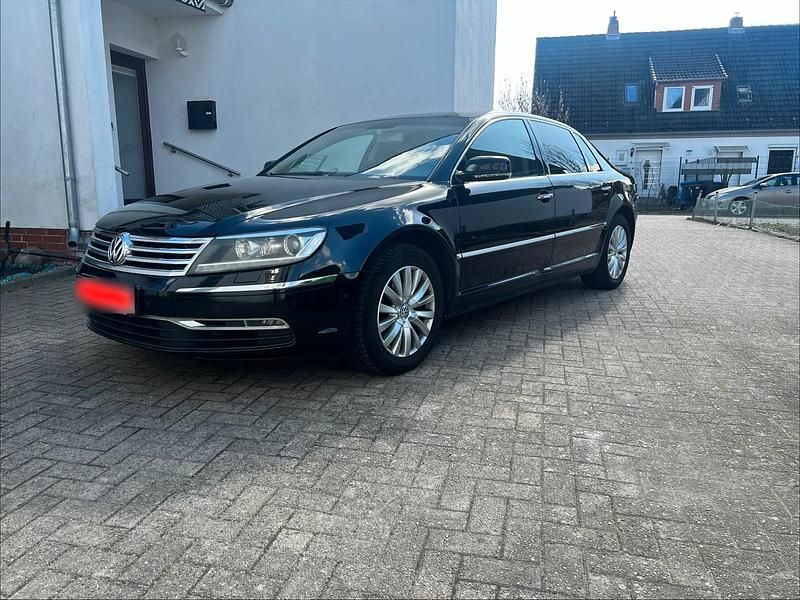 Second-hand VW Phaeton 239 CP (175 kW) 2011 Negru Berlinǎ
