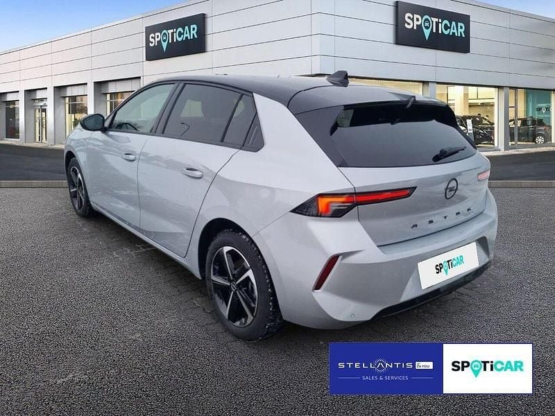 Gebraucht Opel Astra 131 PS (96 kW) 2024 Grau Limousine