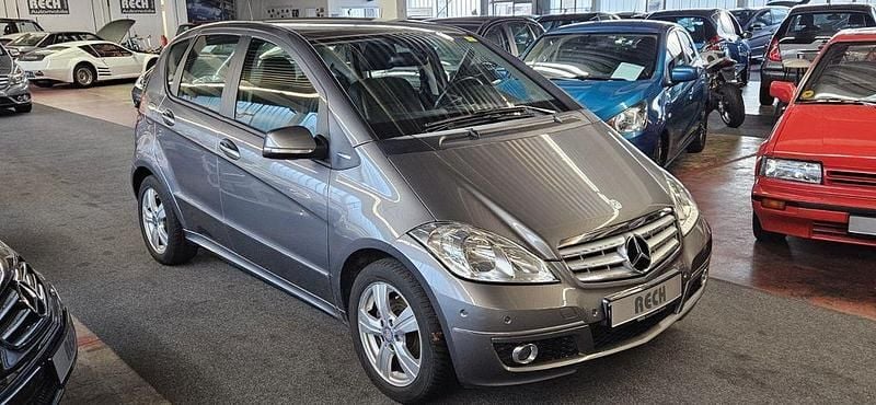 Gebraucht Mercedes A160 Avantgarde 95 PS (69 kW) 2012 Grau Limousine