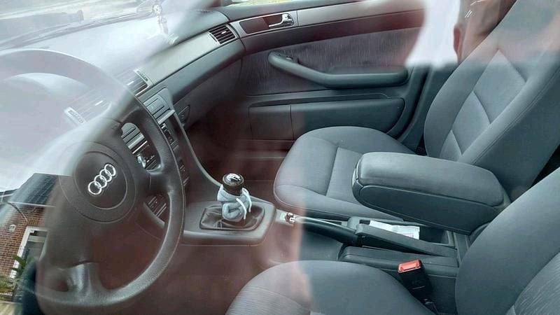 Gebraucht Audi A6 1999 Grau Limousine