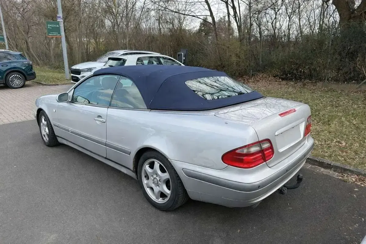 Gebraucht Mercedes CLK200 192 PS (141 kW) 1999 Silber Cabrio