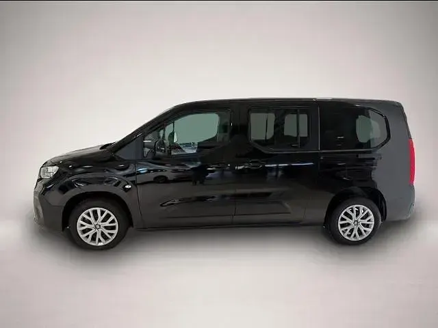 Neu Fiat Doblò Tech 102 PS (75 kW) 2026 Manufacturer Van / Kleinbus
