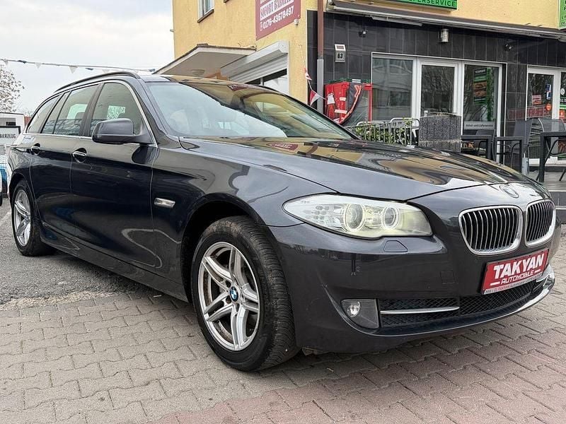 Gebraucht BMW 520 184 PS (135 kW) 2013 Grau Kombi
