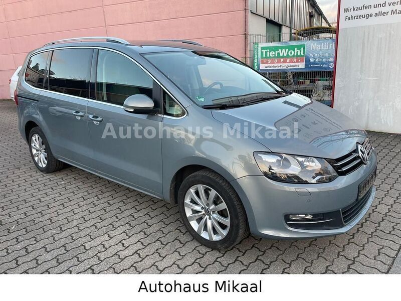 Grau Gebraucht 2013 VW Sharan Highline Van / Kleinbus | 10.899 € (Fairer Preis) - Bild 1/4