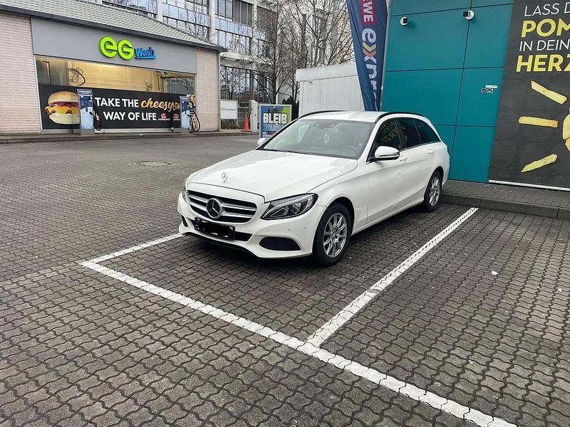 Gebraucht Mercedes C220 170 PS (125 kW) 2016 Weiß Kombi