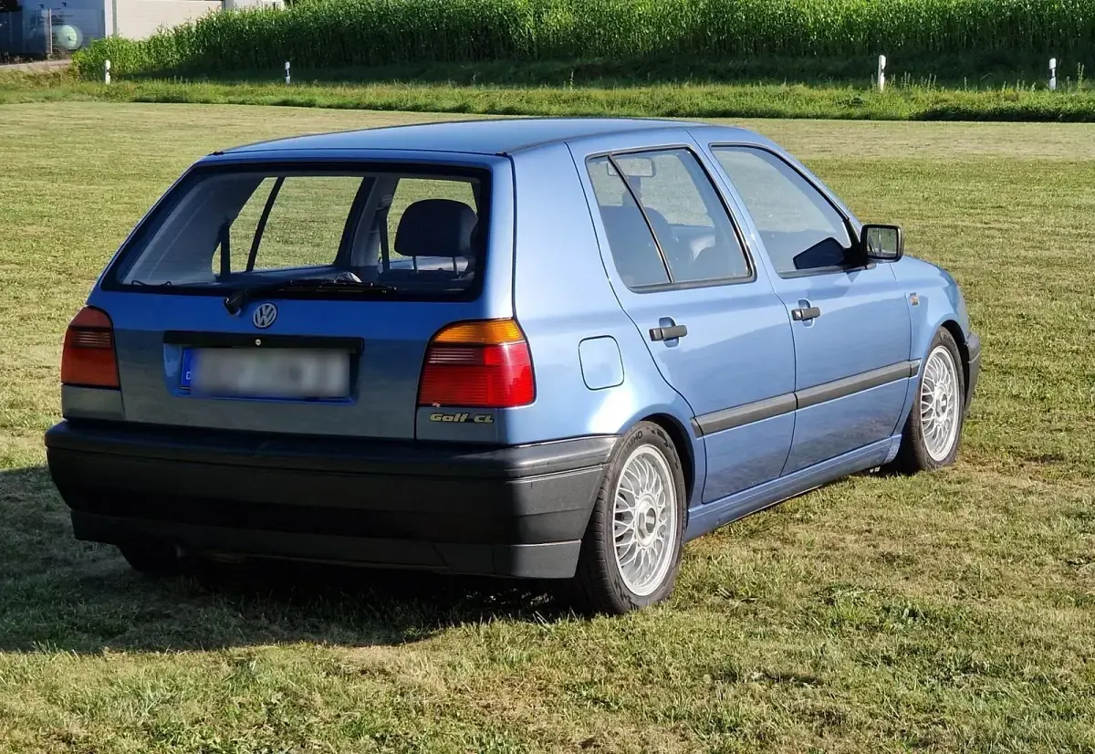 Gebraucht VW Golf III 60 PS (44 kW) 1992 Blau Kleinwagen