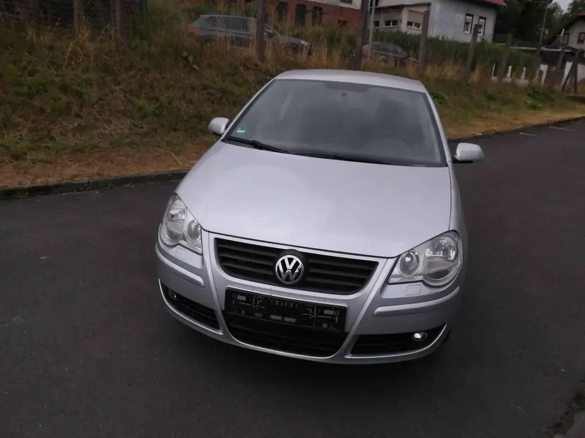 Gebraucht VW Polo United 69 PS (50 kW) 2009 Silber Kleinwagen