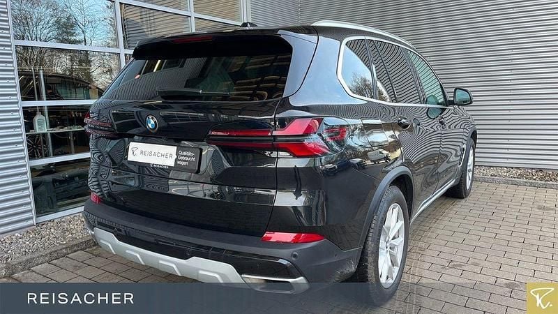 Gebraucht BMW X5 Efficient Dynamics 298 PS (219 kW) 2025 Saphirschwarz metallic SUV