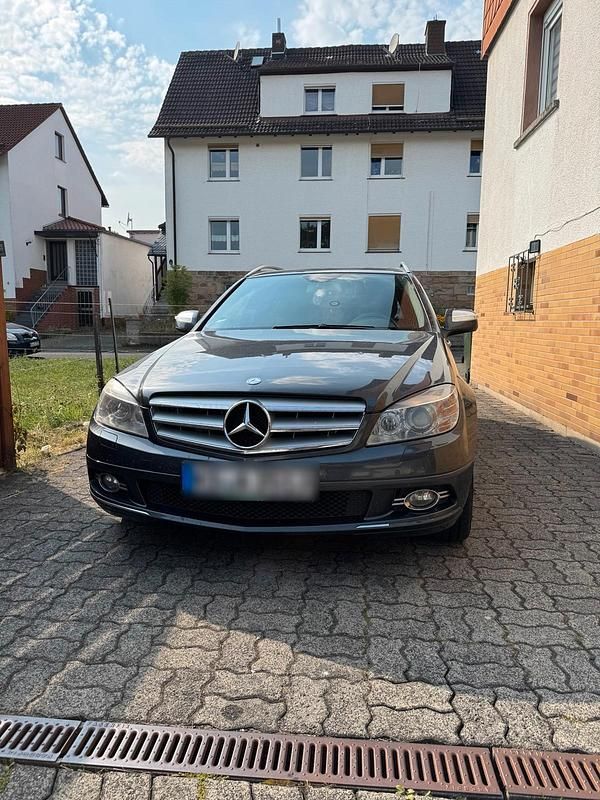 Andere farben Gebraucht 2008 Mercedes C320 Limousine | 7.200 € (Fairer Preis) - Bild 1/4
