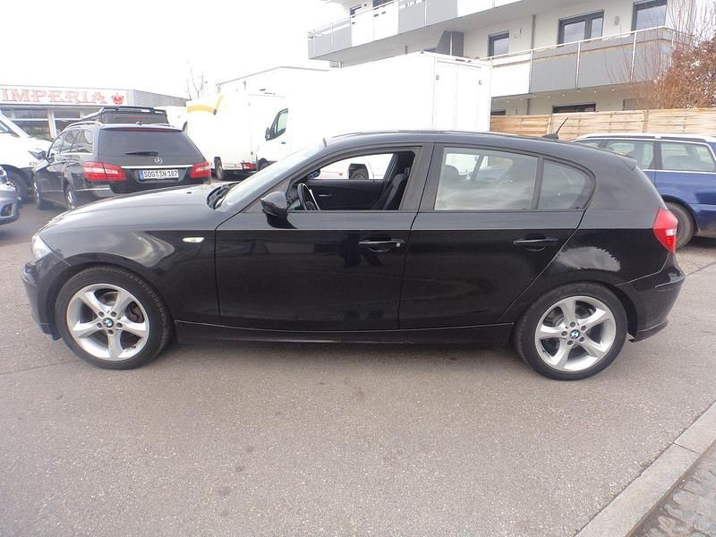 Gebraucht BMW 118 Advantage 143 PS (105 kW) 2007 Schwarz Kleinwagen