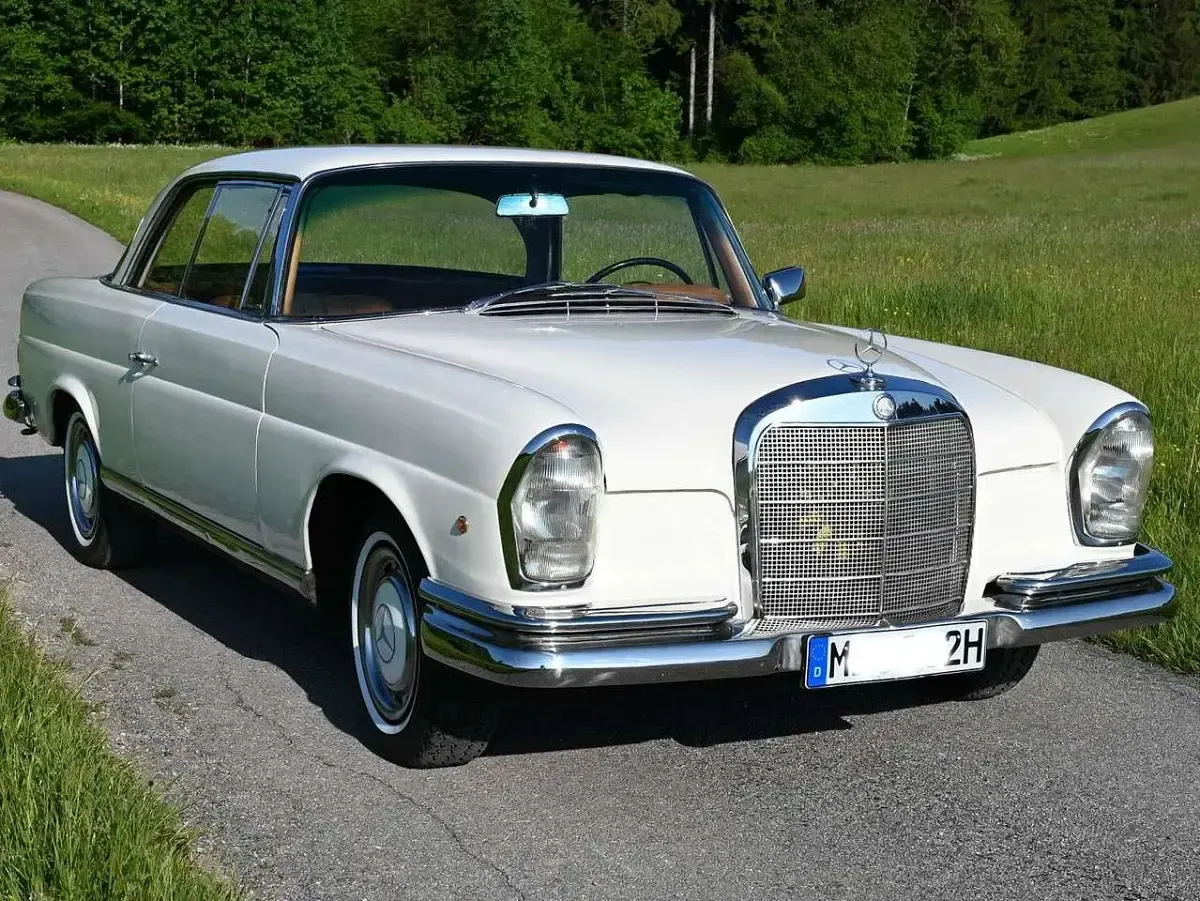 Gebraucht Mercedes W111 120 PS (88 kW) 1962 Weiß Coupé