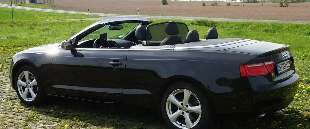 Gebraucht Audi A5 Cabriolet Sport 170 PS (125 kW) 2013 Schwarz Cabrio