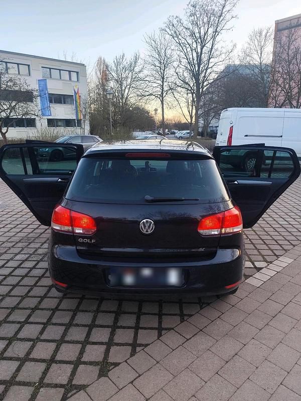 Gebraucht VW Golf VI Trendline 86 PS (63 kW) 2011 Schwarz Kleinwagen