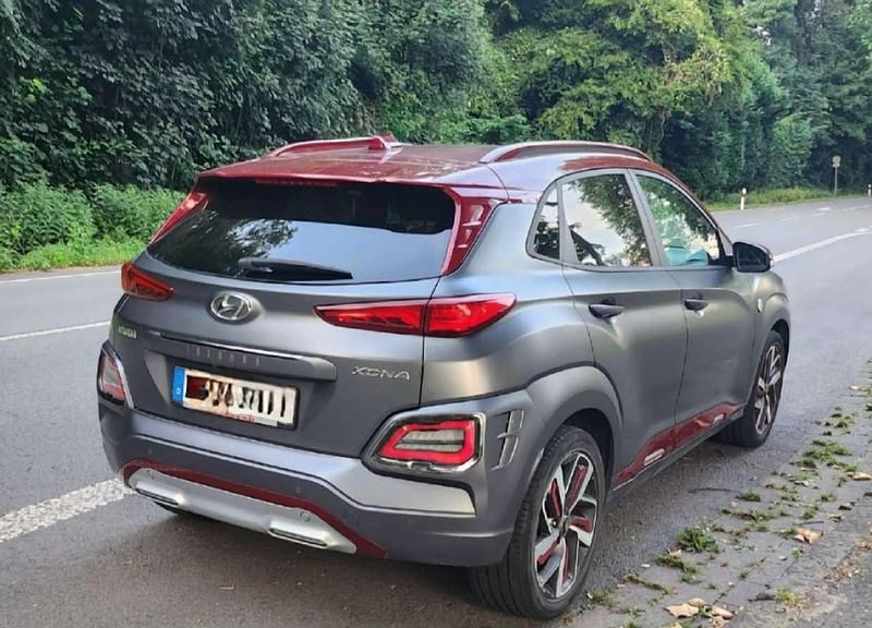 Gebraucht Hyundai Kona Edition 177 PS (130 kW) 2019 Grau SUV