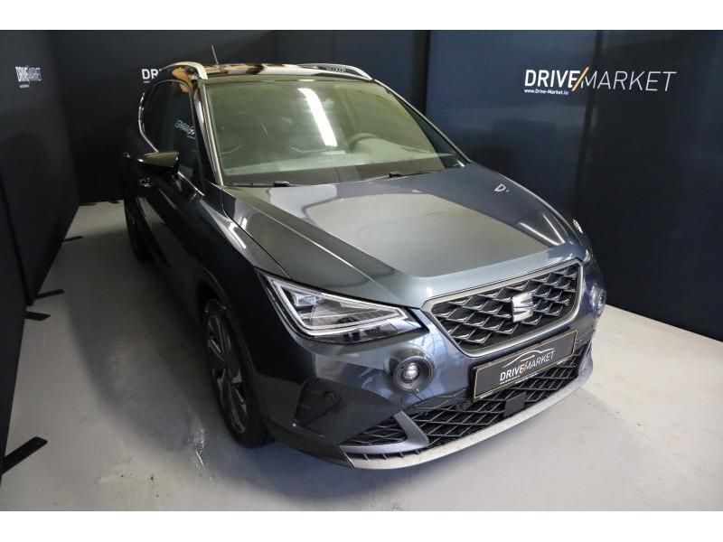 Grau Gebraucht 2023 Seat Arona FR SUV | 21.490 € (Fairer Preis) - Bild 1/4