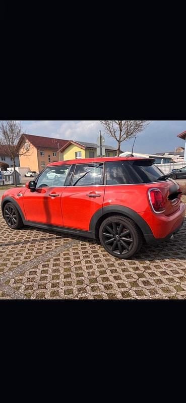 Gebraucht Mini Cooper 95 PS (69 kW) 2019 Rot Kleinwagen