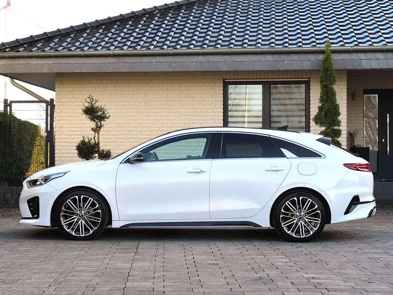 Gebraucht Kia ProCeed GT-Line 136 PS (100 kW) 2019 Deluxe white Kombi