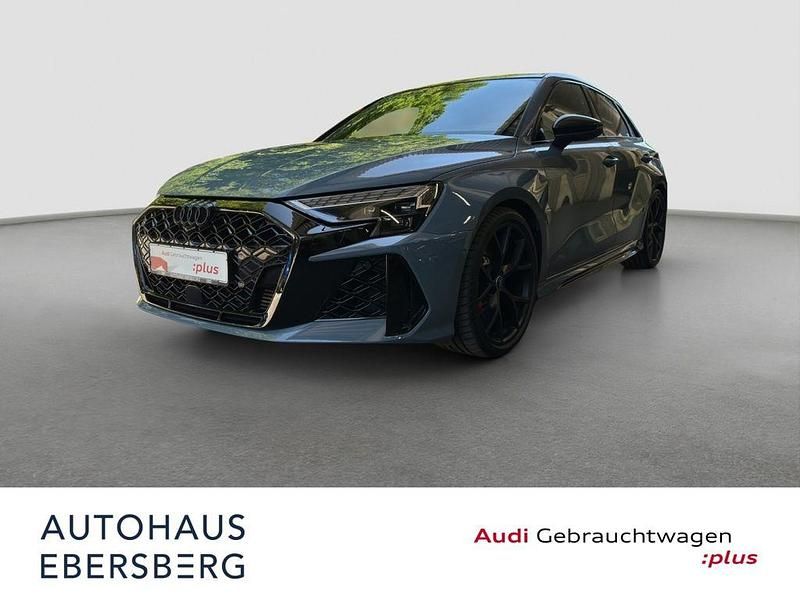 Grau Gebraucht 2025 Audi RS3 Sportback Sport Kleinwagen | 65.800 € (Guter Preis) - Bild 1/4