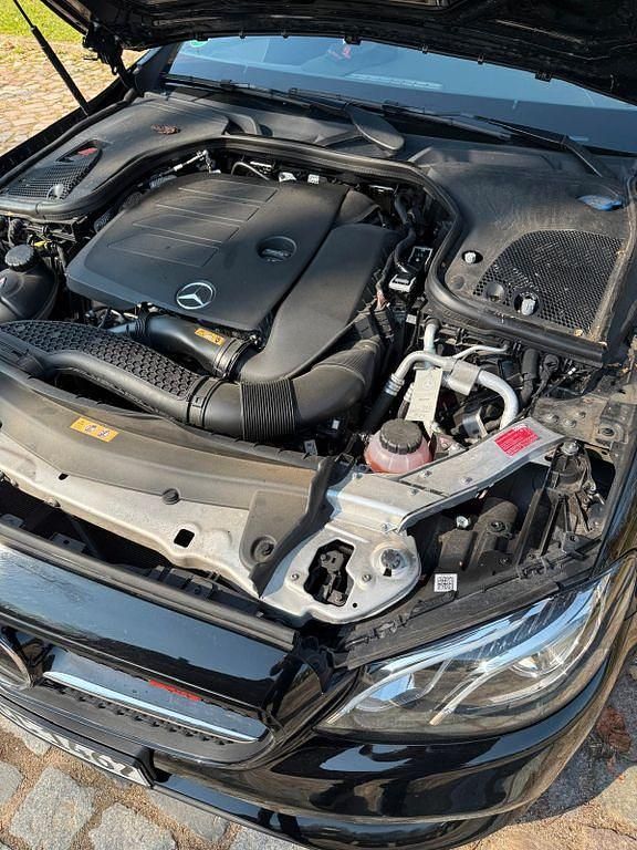 Gebraucht Mercedes E200 197 PS (144 kW) 2020 Schwarz Cabrio