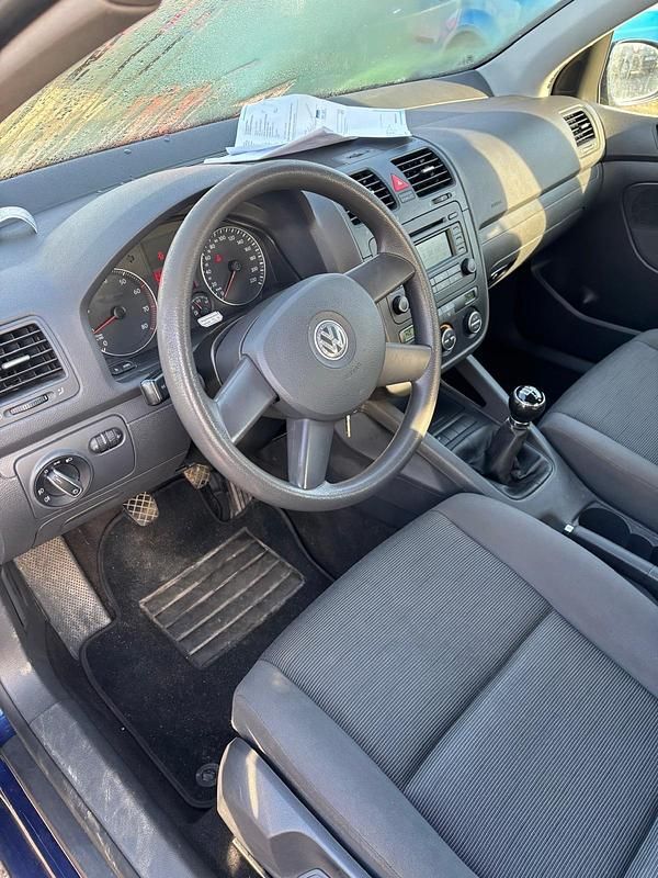 Gebraucht VW Golf IV 2005 Blau Kleinwagen