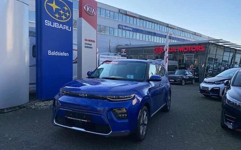 Neptunblau Gebraucht 2023 Kia Soul EV Spirit SUV | 33.950 € (Teuer) - Bild 1/4