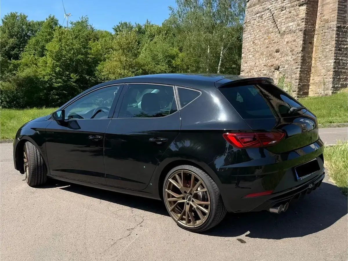 Gebraucht Seat Leon FR 150 PS (110 kW) 2019 Schwarz Limousine