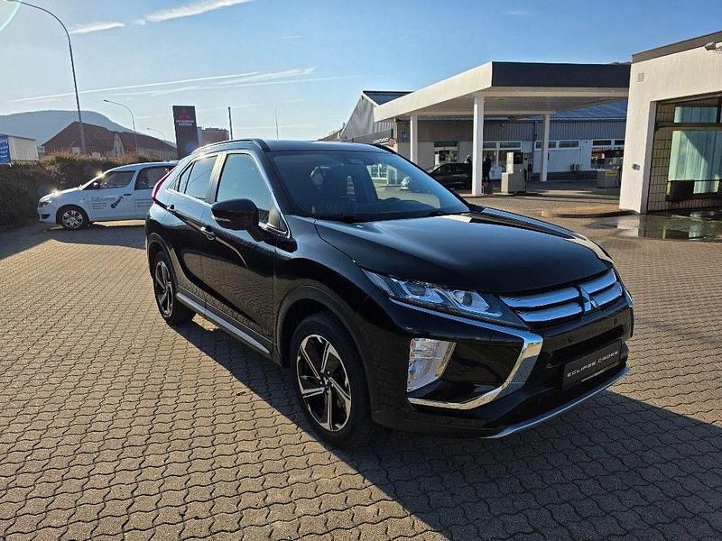 Gebraucht Mitsubishi Eclipse Cross Intro Edition 163 PS (119 kW) 2018 Schwarz SUV