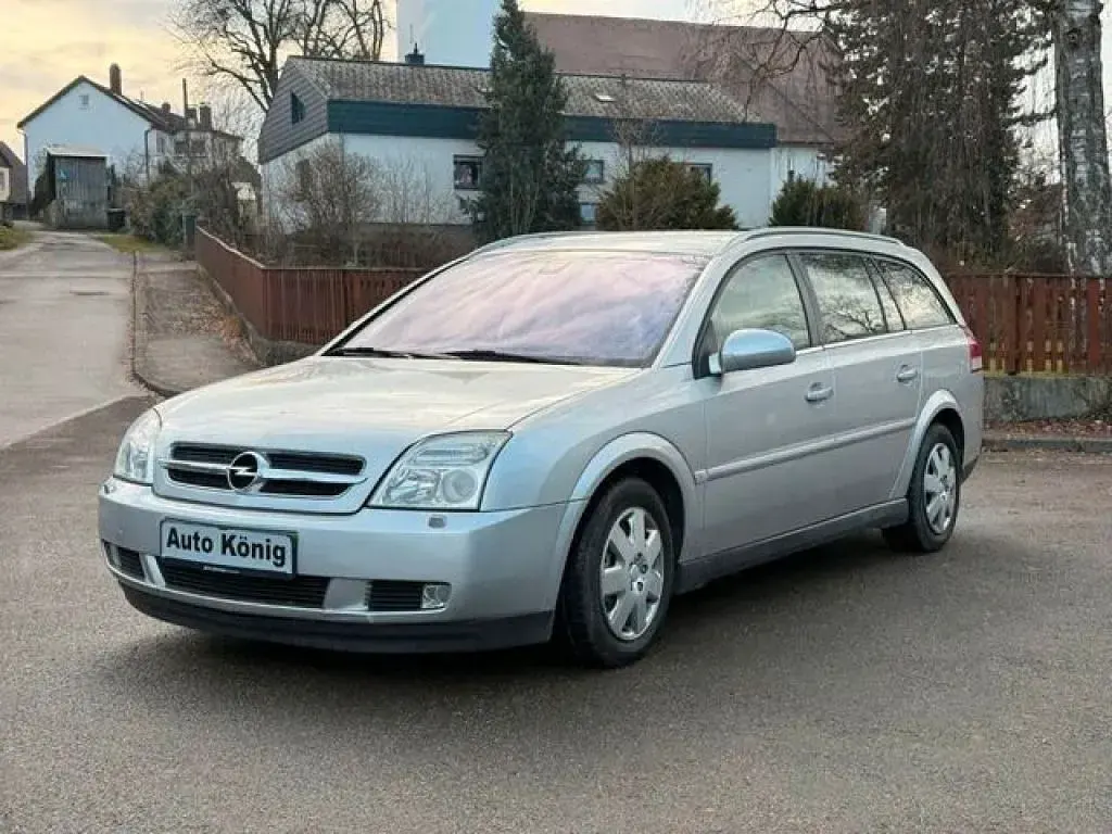 Second-hand Opel Vectra 150 CP (110 kW) 2004 Argintiu Break