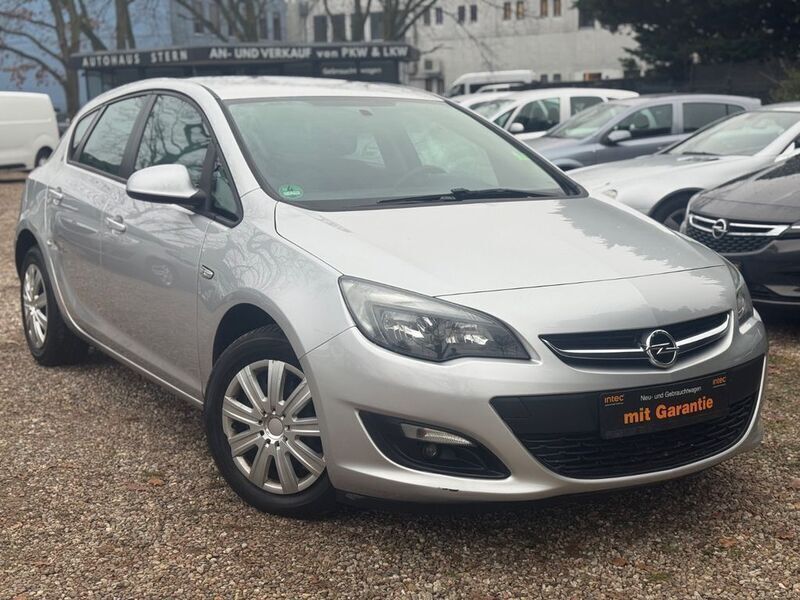 Gebraucht Opel Astra Active 120 PS (88 kW) 2014 Silber Limousine