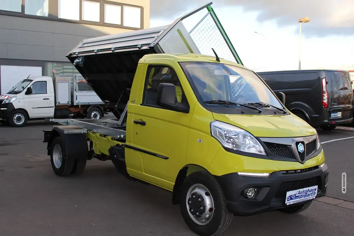 Neu Piaggio Porter 106 PS (77 kW) 2026 Gelb metallic
