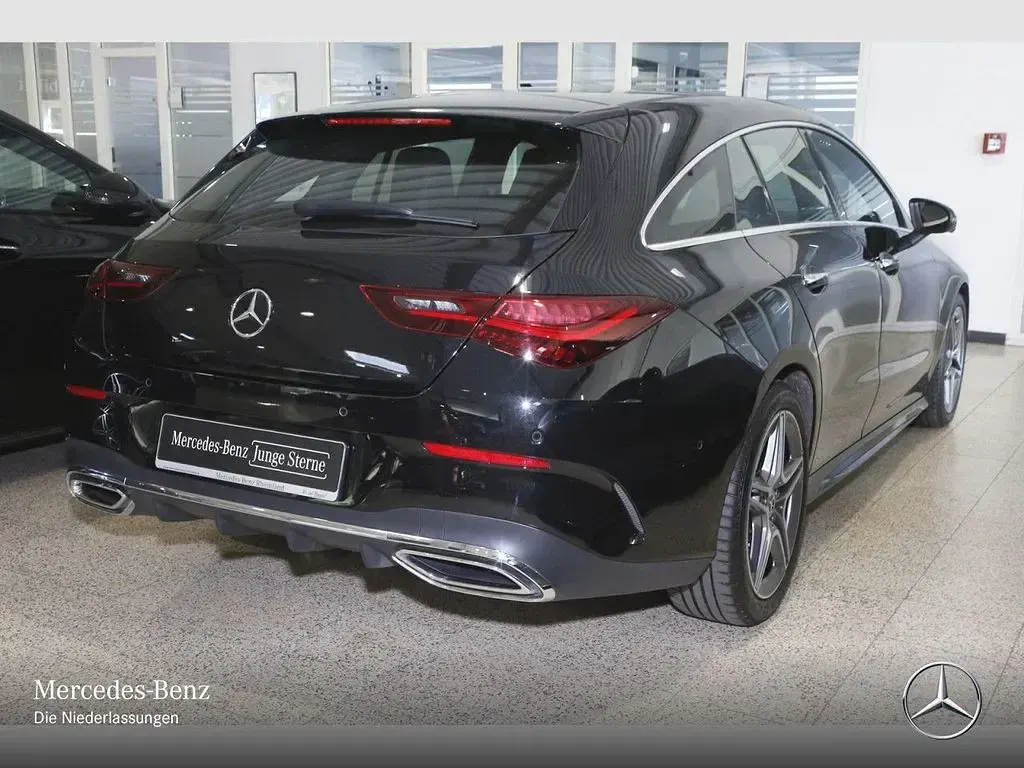 Gebraucht Mercedes CLA200 Shooting Brake Advanced Plus 163 PS (119 kW) 2025 Schwarz Kombi
