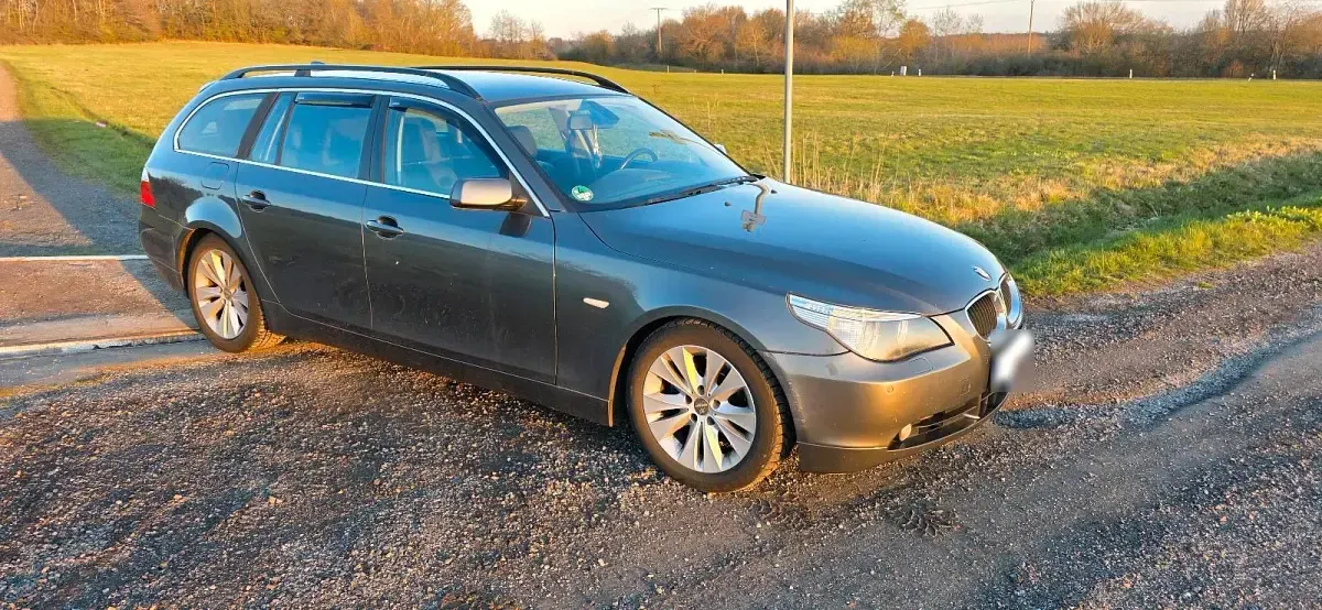 Gebraucht BMW 530 218 PS (160 kW) 2004 Grau Kombi