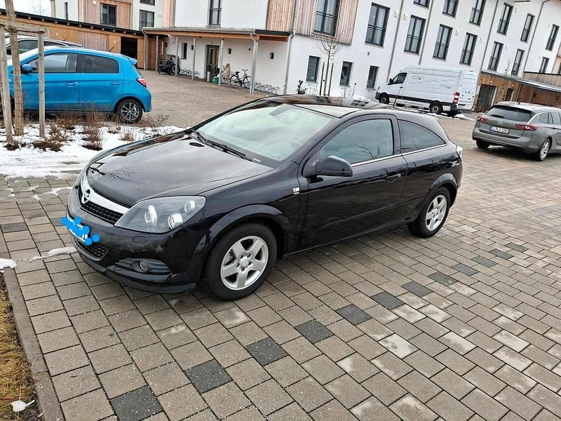 Gebraucht Opel Astra GTC 110 PS (80 kW) 2009 Schwarz Limousine