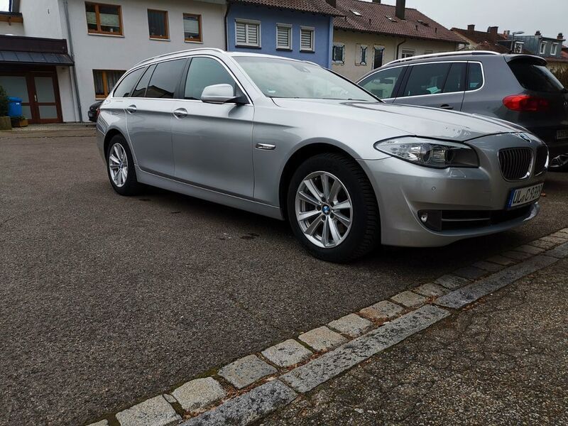 Silber Gebraucht 2011 BMW 528 Kombi | 10.500 € (Guter Preis) - Bild 1/4