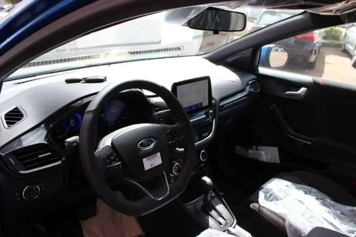 Gebraucht Ford Puma ST-Line 125 PS (91 kW) 2024 Blau SUV