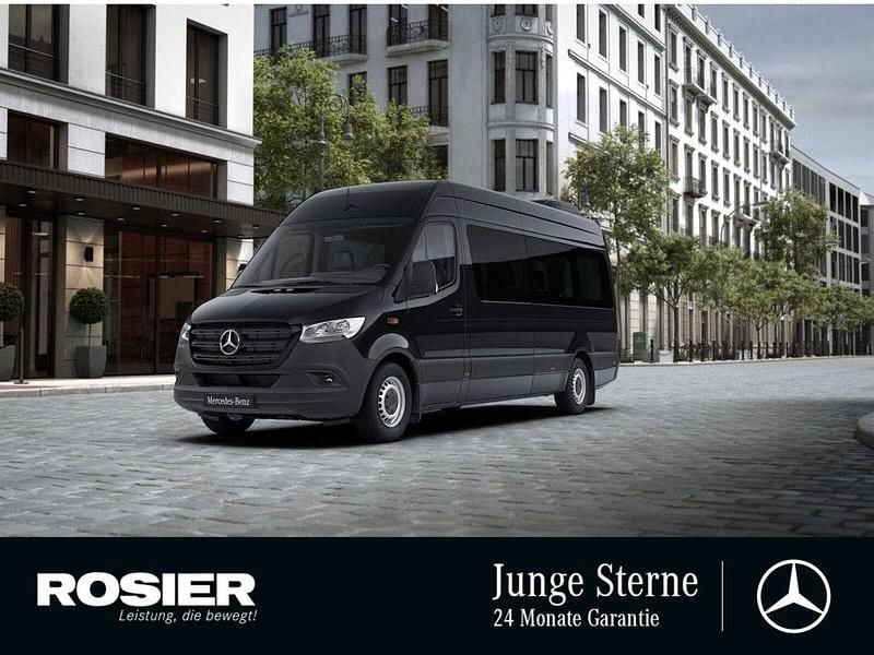 Schwarz / obsidianschwarz Gebraucht 2023 Mercedes Sprinter Van | 49.921 € - Bild 1/4