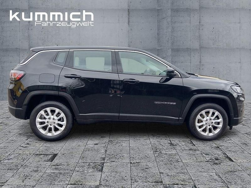 Gebraucht Jeep Compass Altitude 131 PS (96 kW) 2024 Schwarz SUV