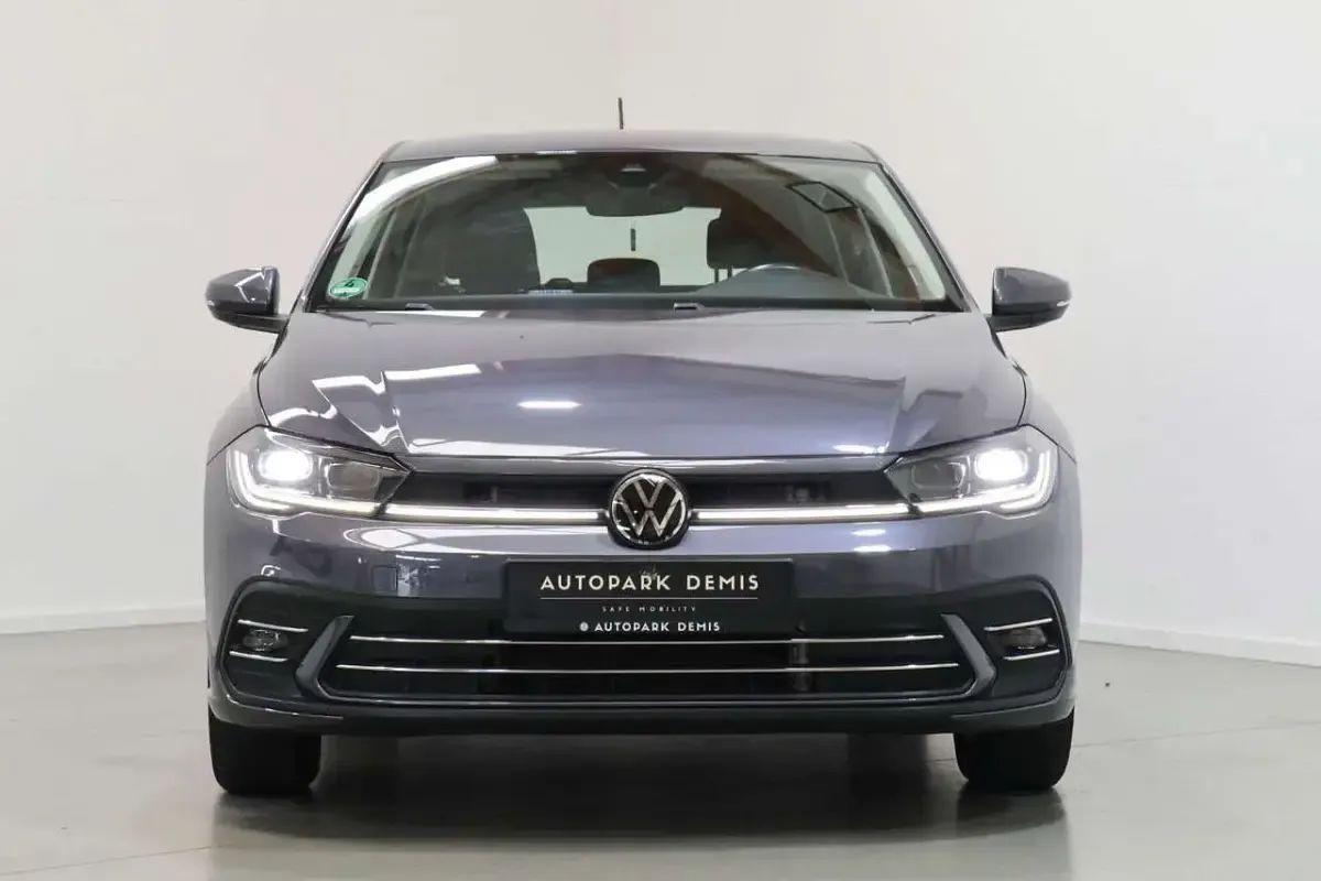 Gebraucht VW Polo Style 95 PS (69 kW) 2022 Grau Kleinwagen
