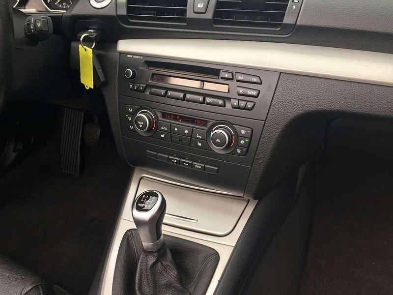 Gebraucht BMW 118 Cabriolet 143 PS (105 kW) 2012 Schwarz 2 Cabrio