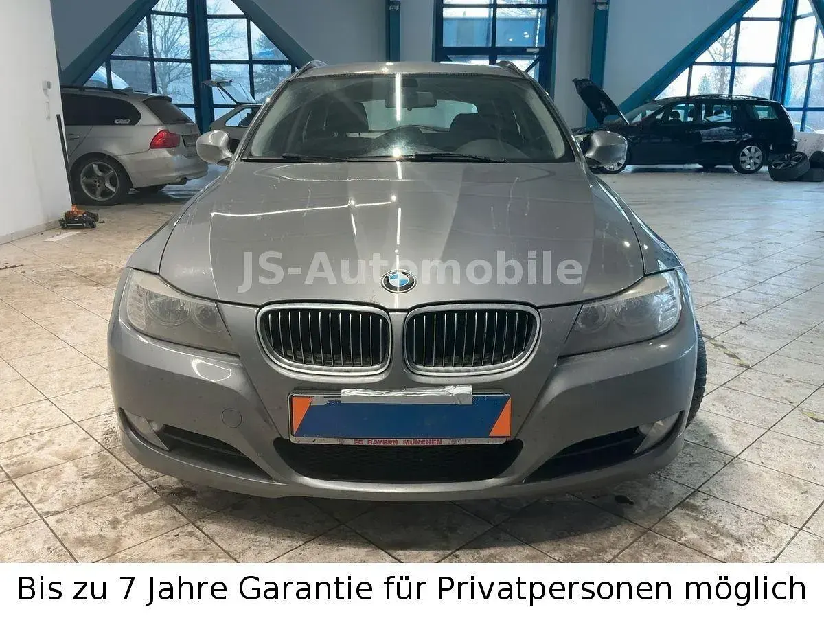 Gebraucht BMW 330 Competition Edition 245 PS (180 kW) 2010 Grau Kombi