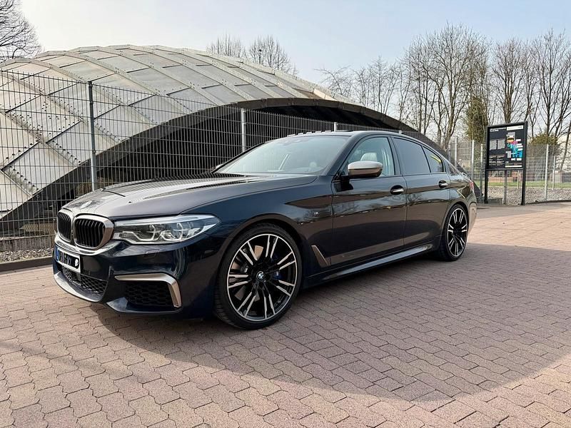 Gebraucht BMW M550 Performance 462 PS (339 kW) 2017 Schwarz Limousine