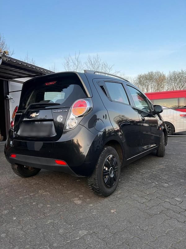 Gebraucht Chevrolet Spark LS 82 PS (60 kW) 2010 Schwarz Kleinwagen
