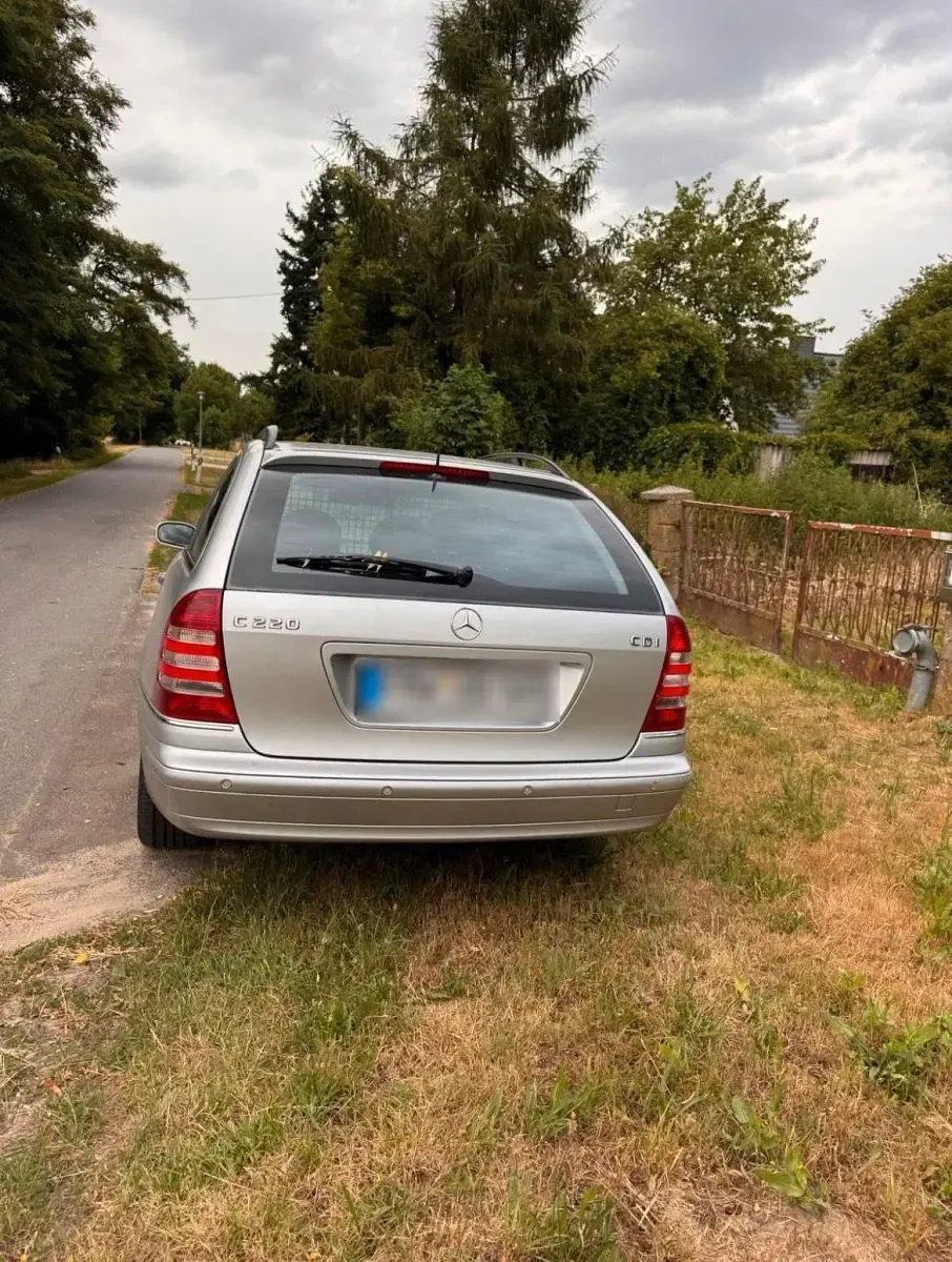 Gebraucht Mercedes C220 Avantgarde 150 PS (110 kW) 2004 Silber Kombi