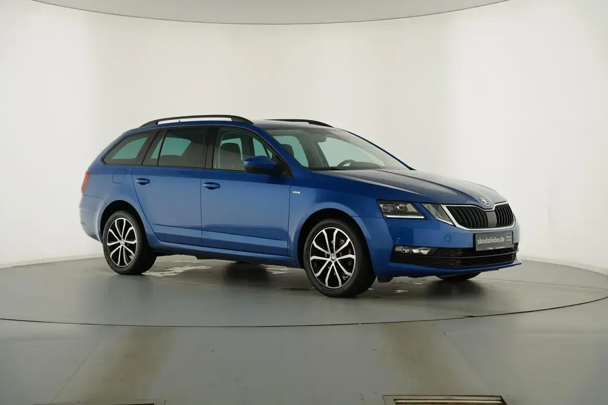 Gebraucht Skoda Octavia Soleil 150 PS (110 kW) 2020 Blau Kombi