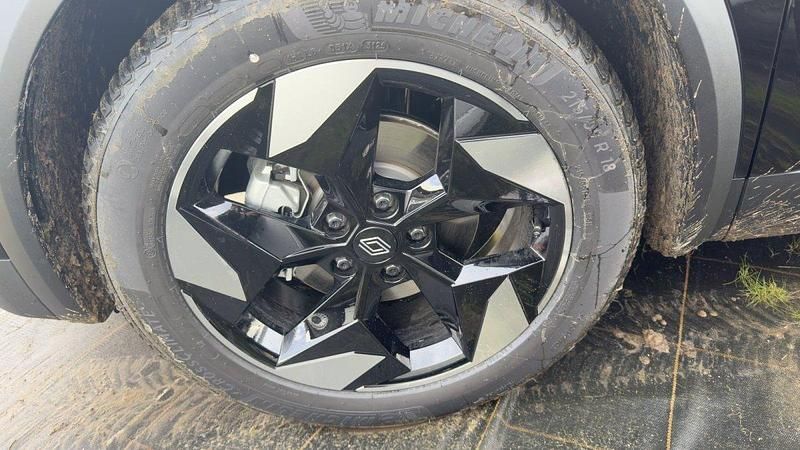 Neu Renault Captur Techno 158 PS (116 kW) 2025 Schwarz SUV