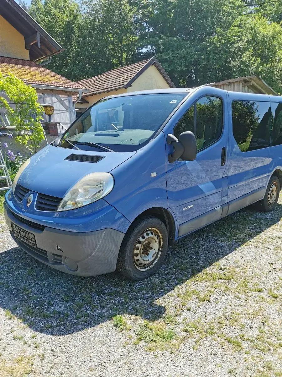 Gebraucht Renault Trafic 145 PS (106 kW) 2009 Blau Van / Kleinbus