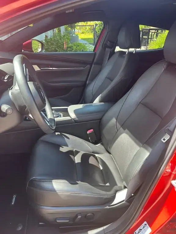 Gebraucht Mazda 3 Selection 122 PS (89 kW) 2020 Rot Limousine