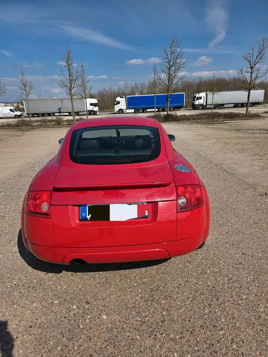 Second-hand Audi TT 150 CP (110 kW) 2003 Roșu Coupe