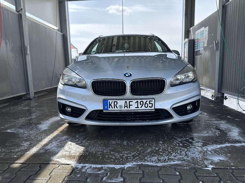 Gebraucht BMW 218 Advantage 150 PS (110 kW) 2016 Silber Kombi