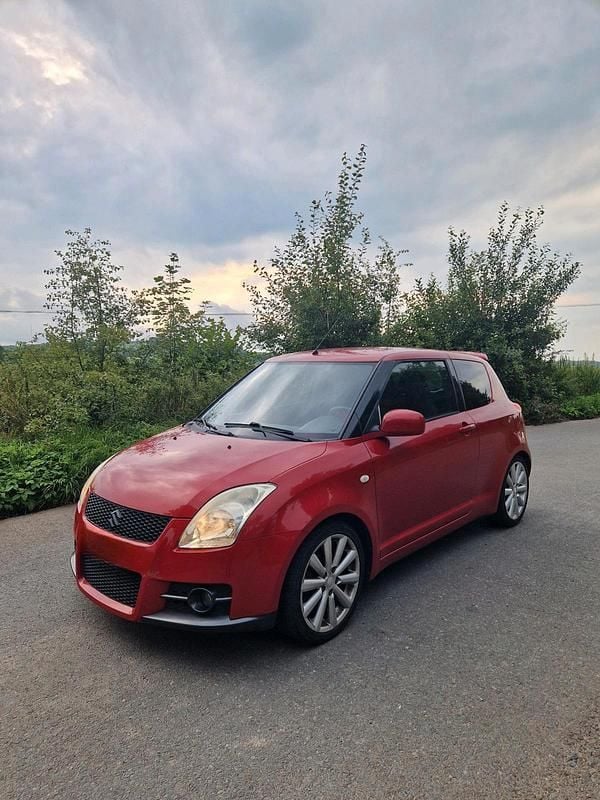 Rot Gebraucht 2008 Suzuki Swift Sport Kleinwagen | 2.500 € (Fairer Preis) - Bild 1/4
